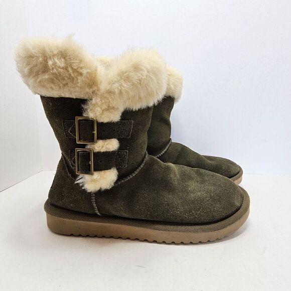 Kookaburra by Ugg Sulana Olive Night Suede Sheepskin Short boot. Size 7. - Picture 1 of 8